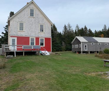 Off grid home builder